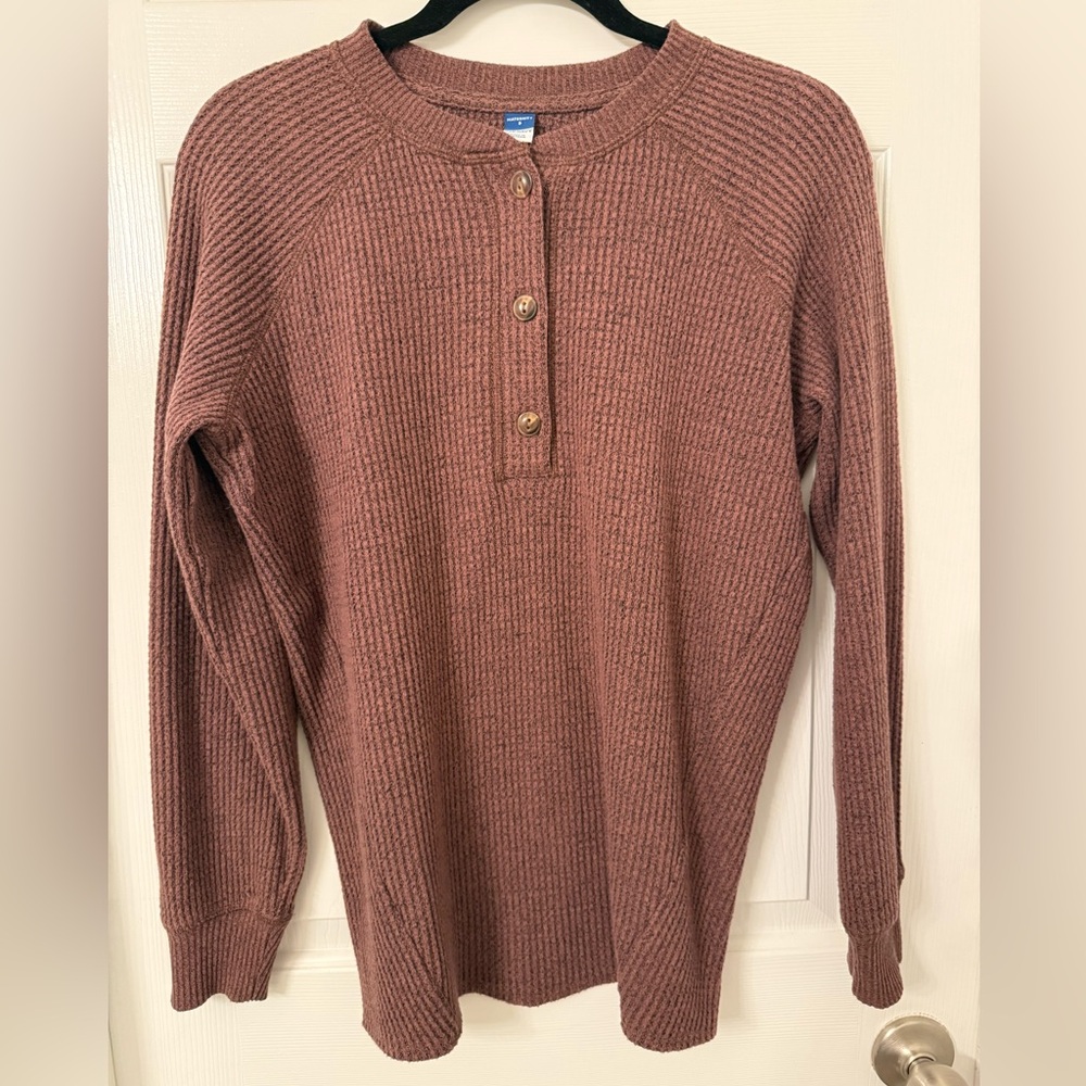 Old Navy Women's Maternity Ribbed Henley Top - Brown